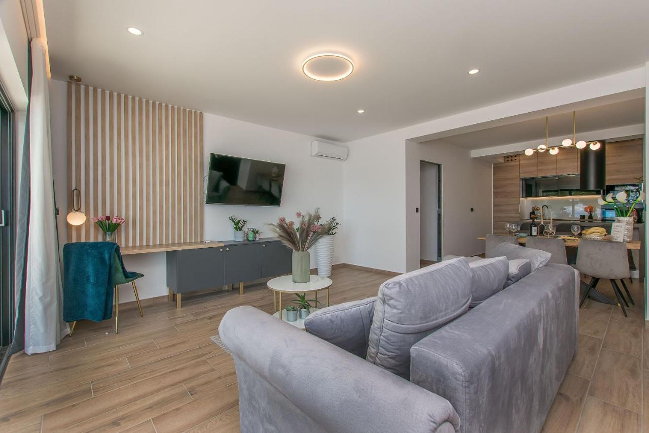Apartments Empress Mimice Kültér fotó
