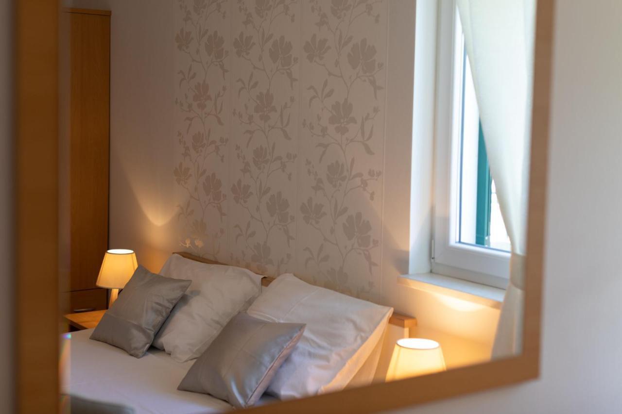 Apartments Empress Mimice Kültér fotó