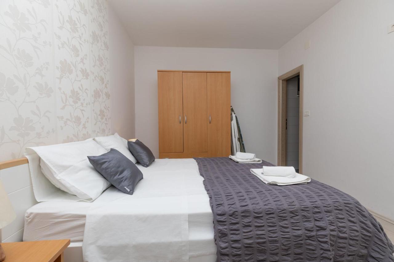 Apartments Empress Mimice Kültér fotó